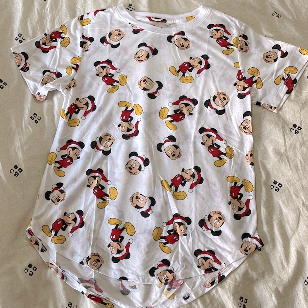 Disney Juniors Christmas Mickey TShirt